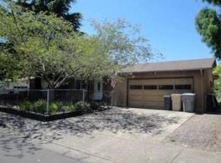 2498 SE Thompson St, Corvallis, OR 97333