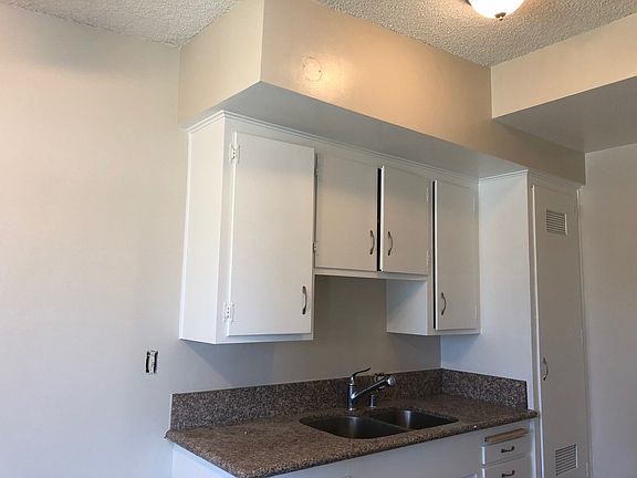 3rd image of 1300 W Valencia Dr APT 6