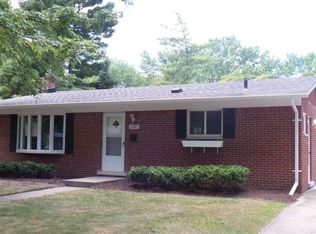22019 Malden St, Farmington, MI 48336