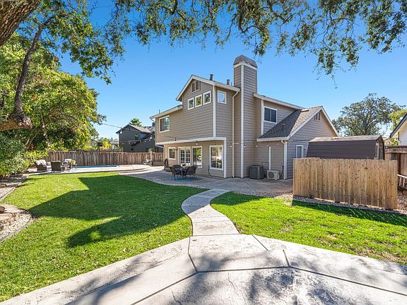 2nd image of 129 Wooded Glen Court