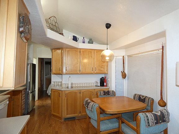 5th image of 1110 N Henness Rd #701