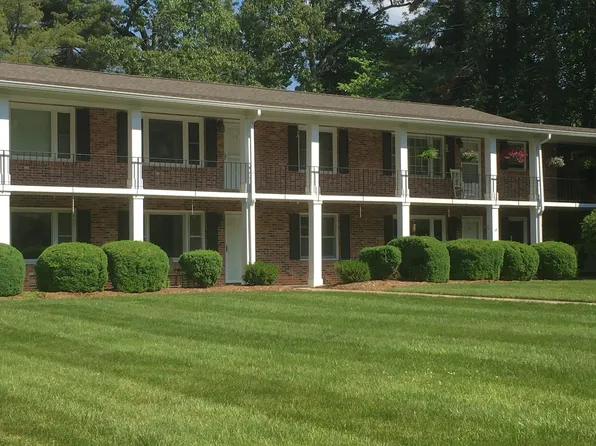 102 Boyd Dr, Flat Rock, NC