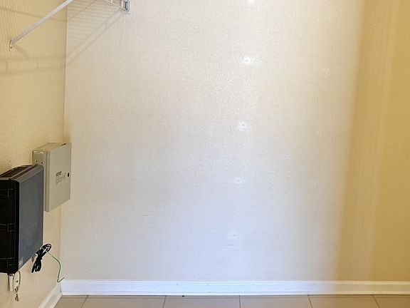 5th image of 10538 Villa View Cir