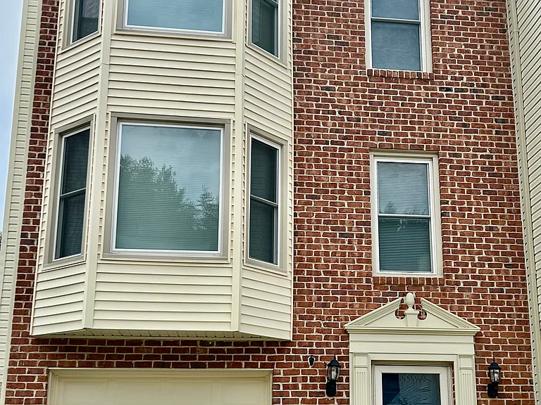 110 Sunny Hill Ct — Photo 1