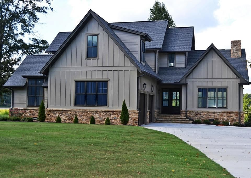 1st image of 204 Lake Creek Dr