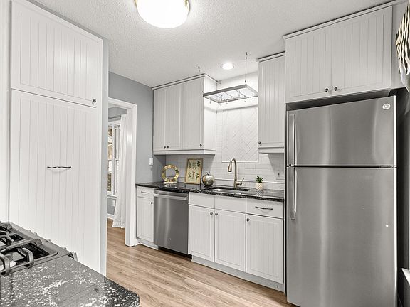 2nd image of 6500 English Oaks Dr
