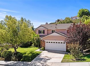 29027 Raintree Ln, Santa Clarita, CA 91390