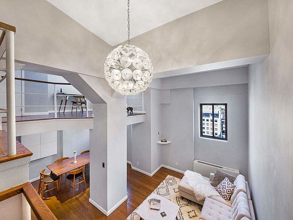 2nd image of 305 2nd Ave APT 707