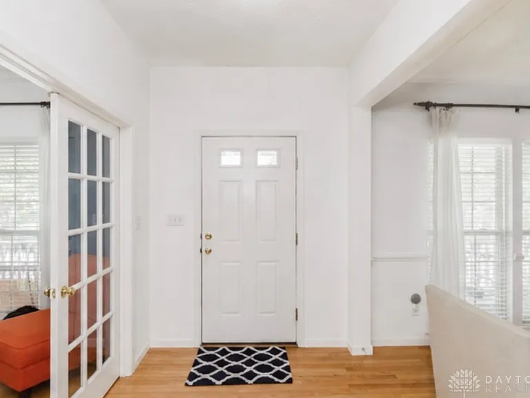 9656 Olde Georgetown Way — Photo 4