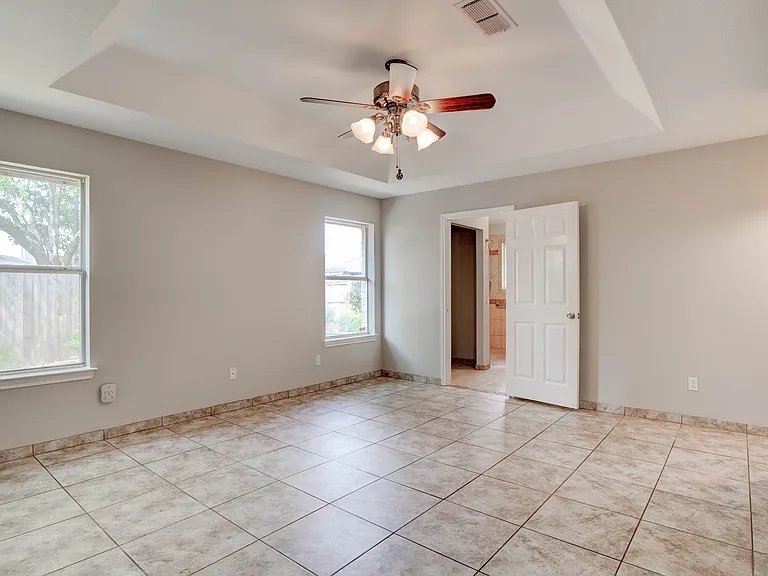 3912 Blue Pond Cir — Photo 7