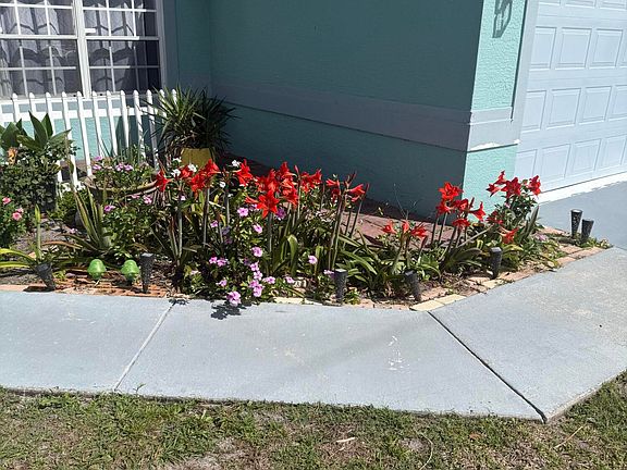4th image of 2541 SE Rock Springs Drive