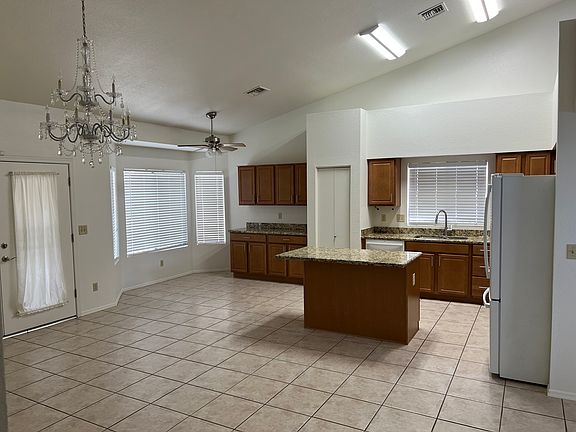 5th image of 2670 W Camino De La Joya