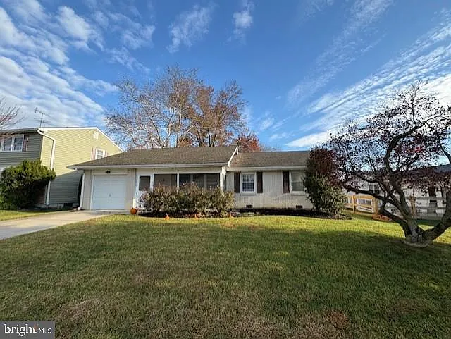 2615 Longfellow Dr photo 1