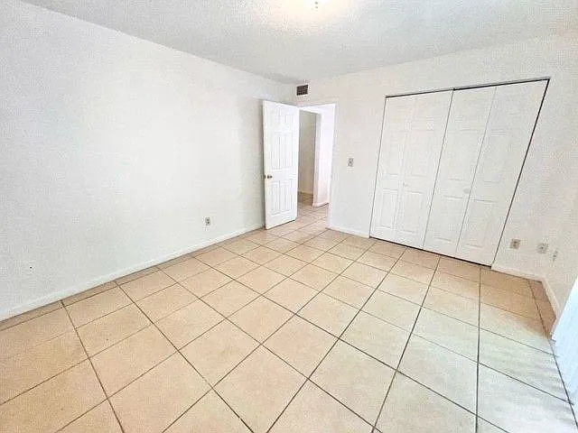 501 W Ohio Ave #19 — Photo 8
