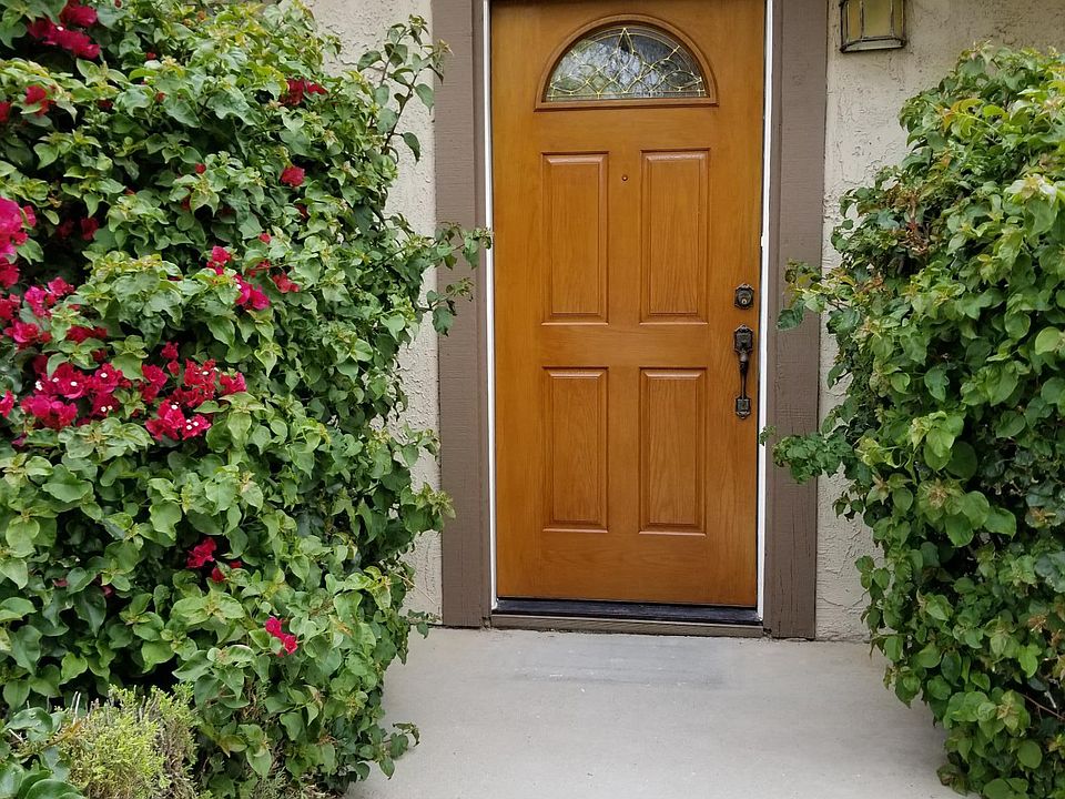 2nd image of 211 Odebolt Dr