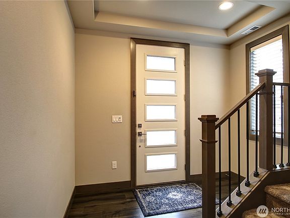 3rd image of 4014 147th Pl SE