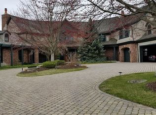 3 Holly Ln, Elkhart, IN 46514