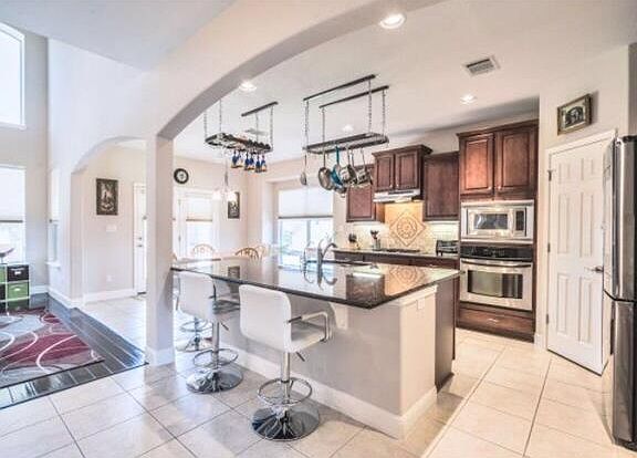 4th image of 2601 Sixpence Ln