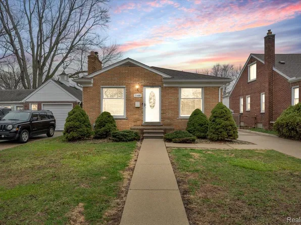 21600 Oconnor St, Saint Clair Shores, MI 48080