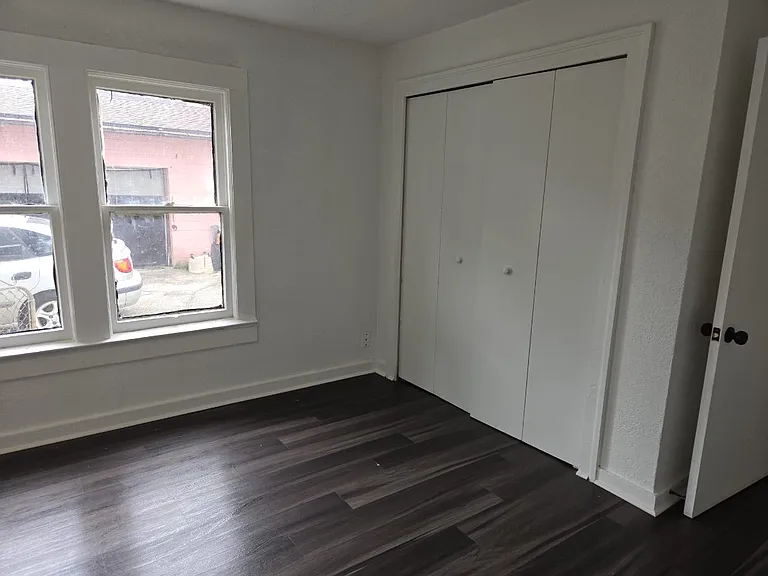 3923 Springfield Blvd #1 — Photo 10