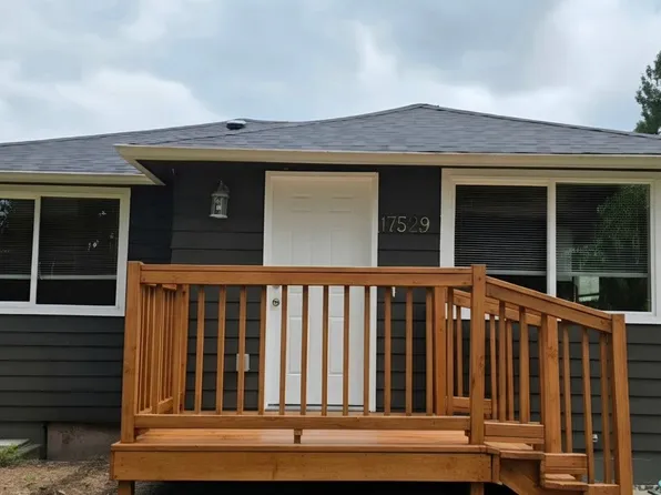 17529 44th Ave W, Lynnwood, WA 98037