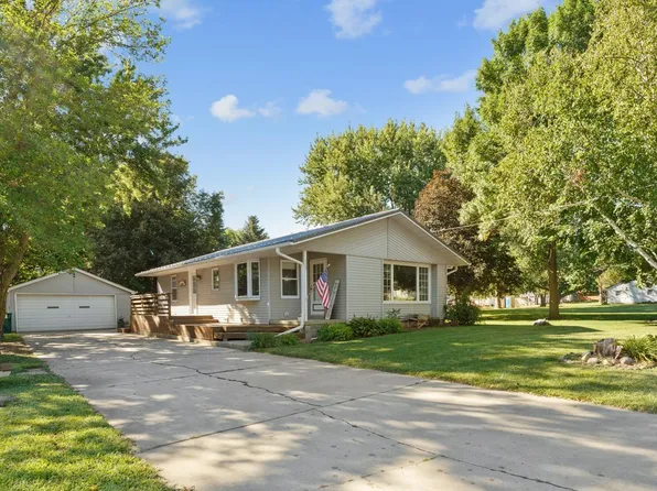 115 2nd Ave, Jackson, MN 56143