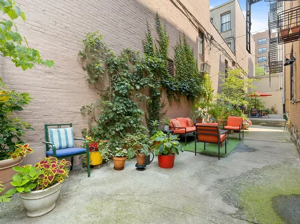 149 Clinton Ave APT 2B, Brooklyn, NY 11205