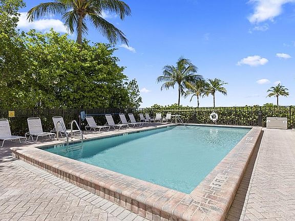 2nd image of 250 Estero Blvd #204