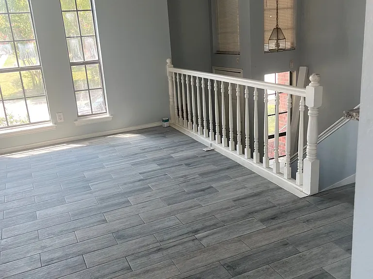 906 Wentwood Dr — Photo 3