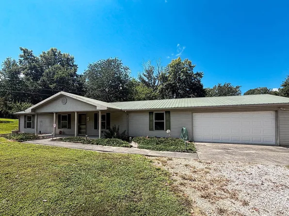 8900 Martin Martin Rd, Henderson, KY 42420