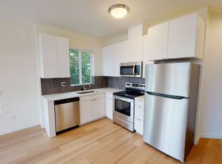 7171 SE Knight St #205, Portland, OR 97206