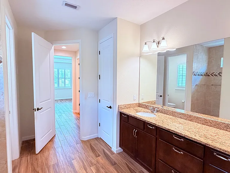 1102 S Victoria Hills Dr S — Photo 19