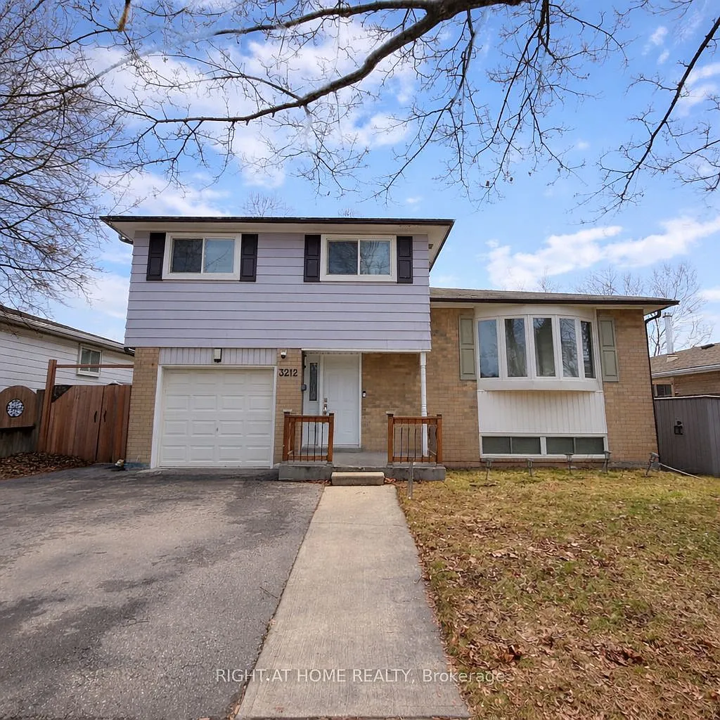3212 Palmer Dr photo 1
