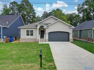 308 Woodall St SW, Hartselle, AL 35640