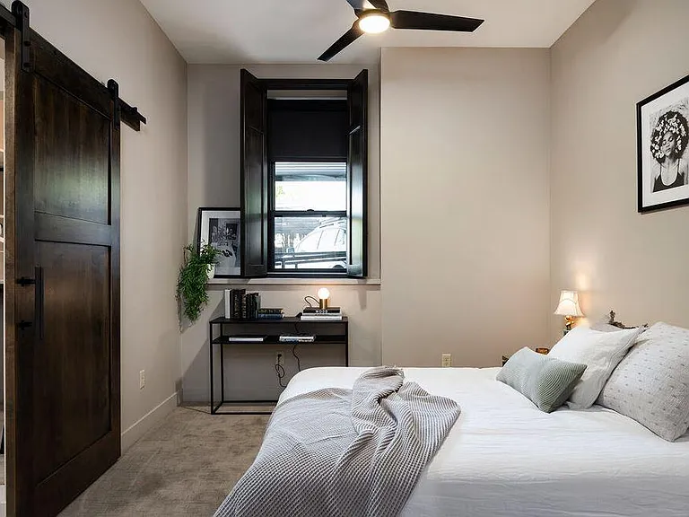 Salt Lake Costume Apartments — Photo 17