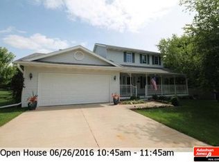627 Cambridge Dr, Ripon, WI 54971