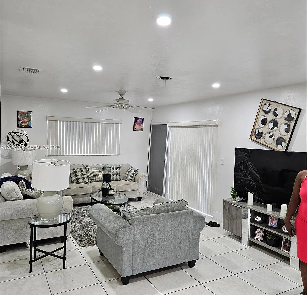 Carol City 4th Addn — Photo 1