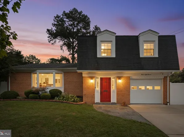 11811 Coldstream Dr, Rockville, MD 20854