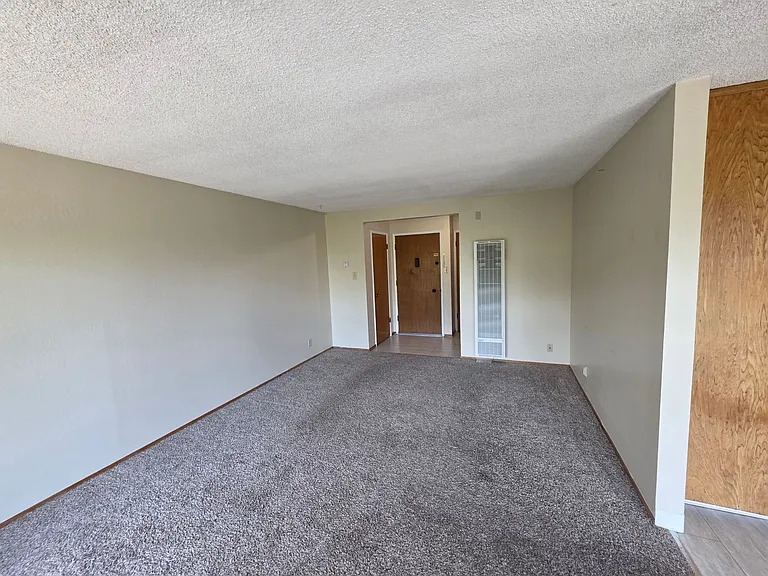 2201-2221 Princeton Dr — Photo 12