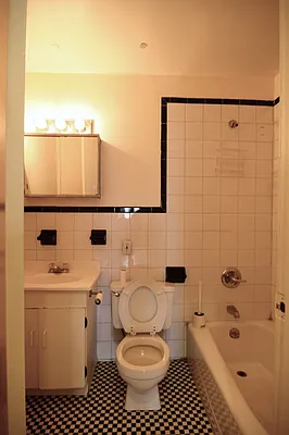 Rented by Space Real Estate | media 21