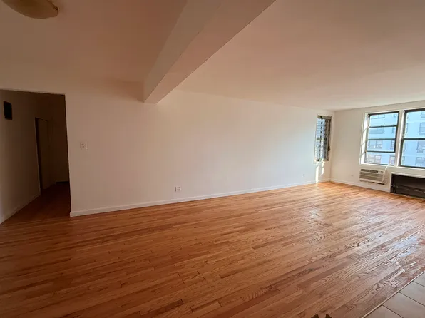 1170 Ocean Avenue image 12 of 13