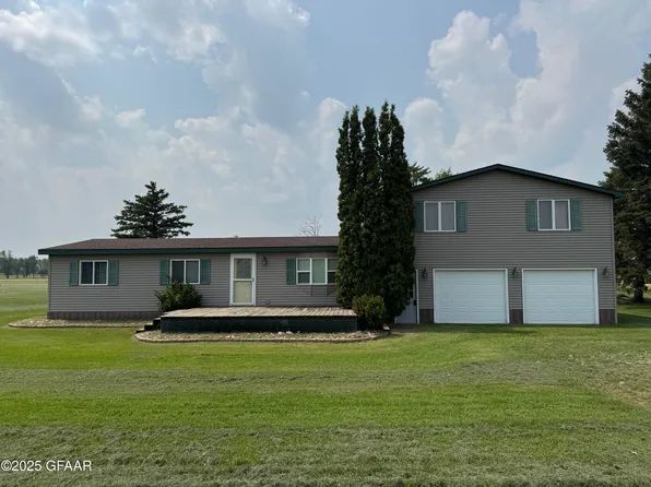 400 Plummer Ave, Clifford, ND 58016