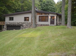 3650 Lusan Dr, Cedarburg, WI 53012
