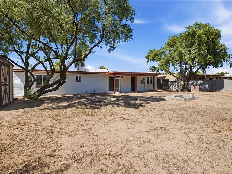 7530 E Stella Rd — Photo 24