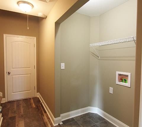 5th image of 48 Sycamore Hl Lot 48