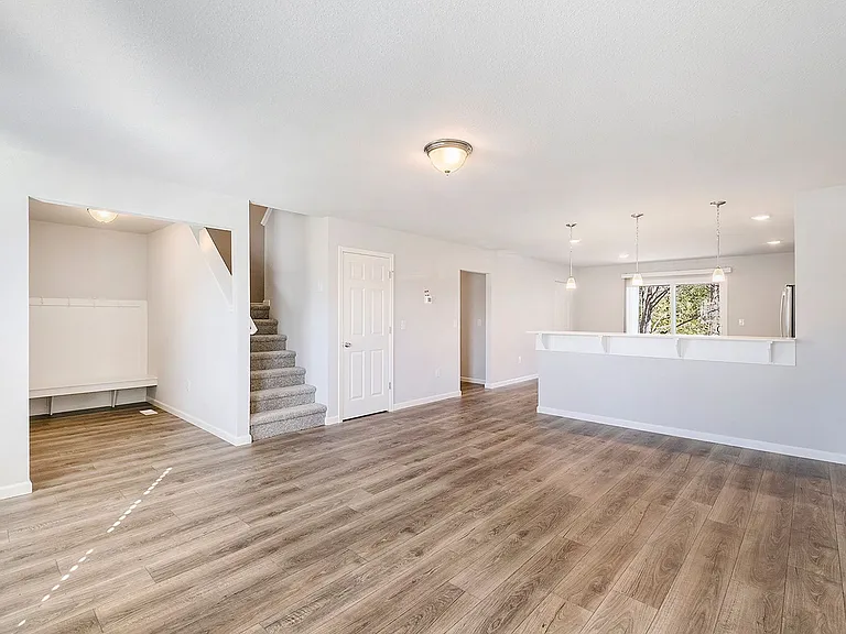 115 E Mason St — Photo 9
