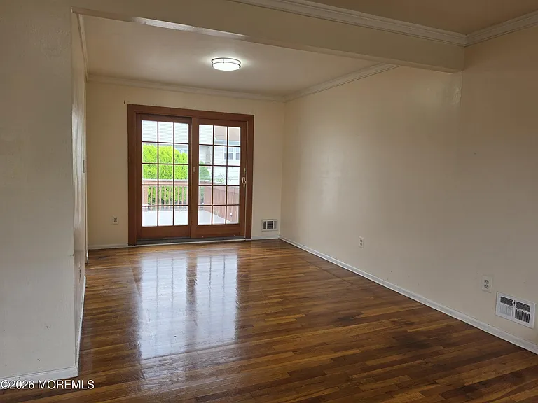 42 Richards Dr — Photo 7