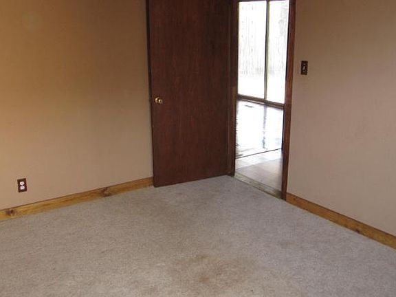 5th image of 309 S Chautauqua St