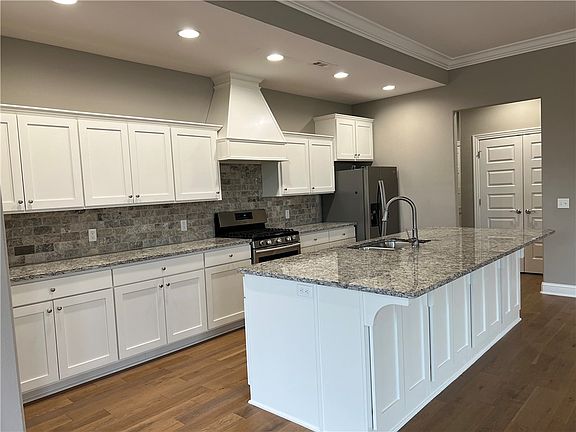 4th image of 4200 SW Nativestone St