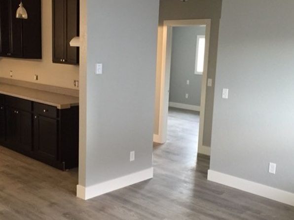 130 Sweetwater St #A, Lander, WY 82520